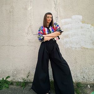 -REEBOK WIDE LEG WOVEN TRACKSUIT BOTTOMS - BLACK-